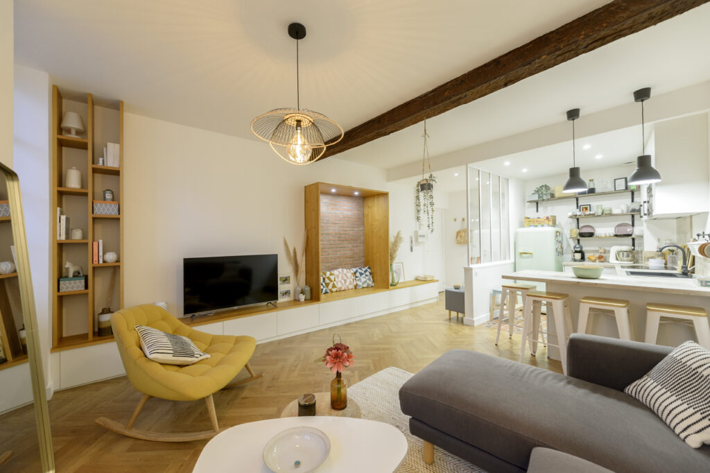 Séjour après la transformation de l’appartement à Toulouse